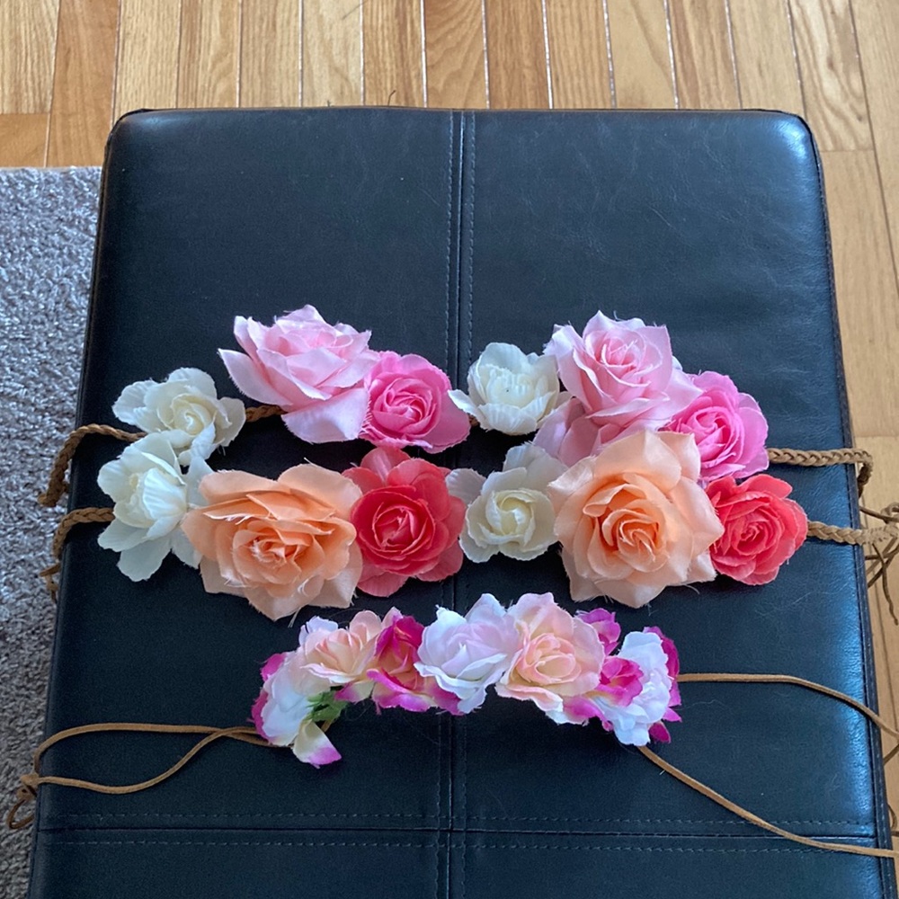 Set of 3 flower hair accessories